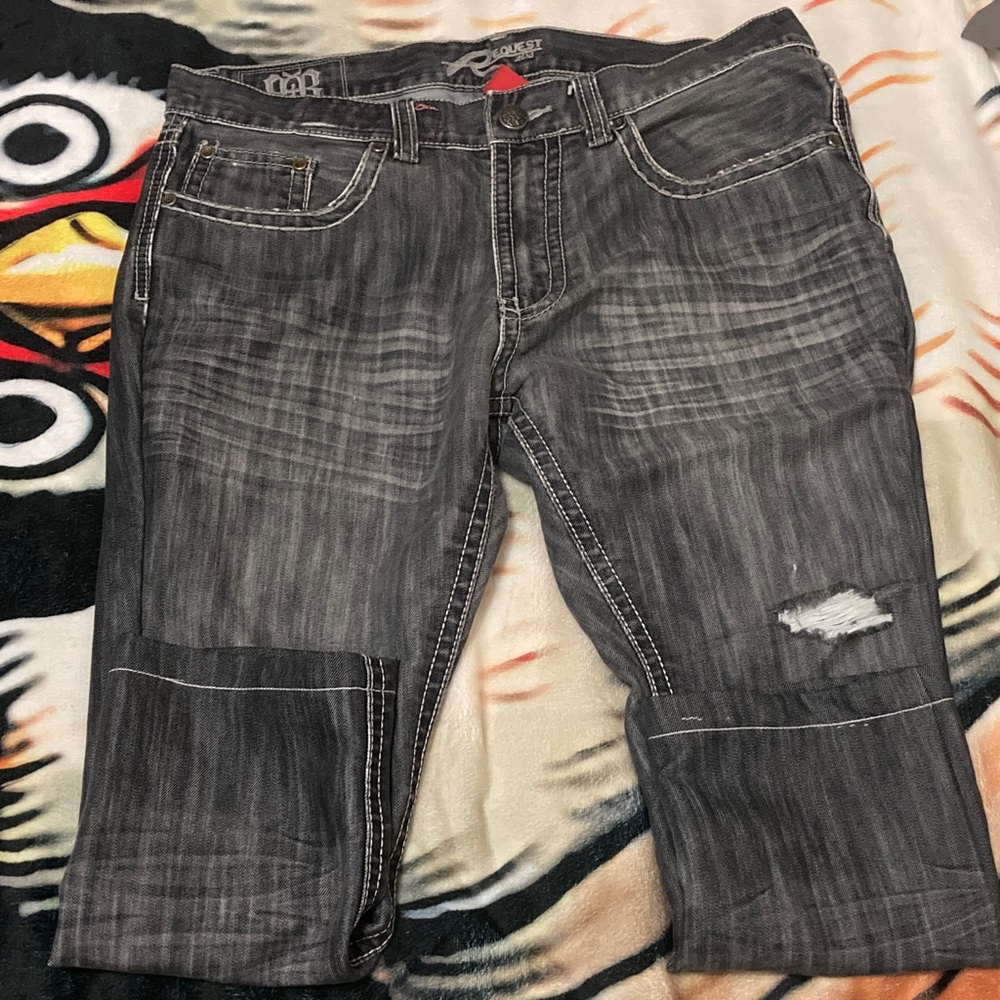 Men's Relaxed Fit Distressed Jeans